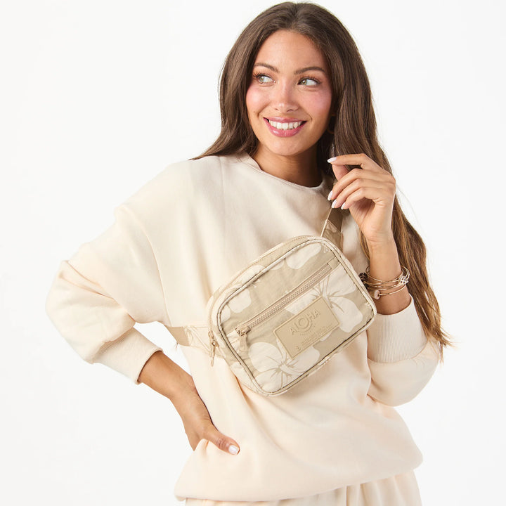 Hana Hou Keep It Lt Hip Pack