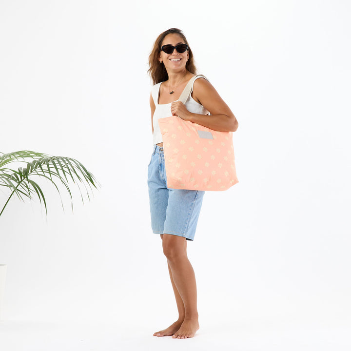 https://cdn.shopify.com/s/files/1/1119/6322/files/DT_casa_gardenia_peachy_f1_op.jpg