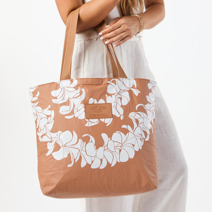Plumeria Lei Day Tripper Toffee