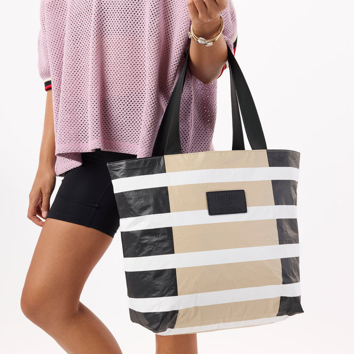 Sporty Stripe Day Tripper in Latte