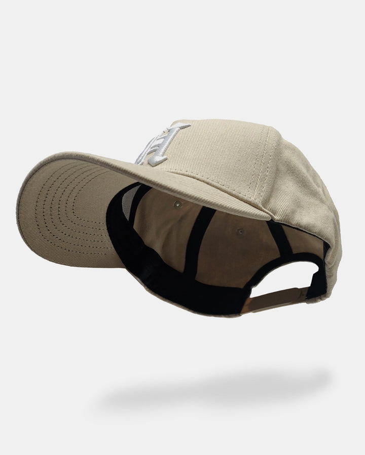 https://cdn.shopify.com/s/files/1/0063/2122/files/H-Spear_TAN-WHT_AIR.jpg?v=1720733381