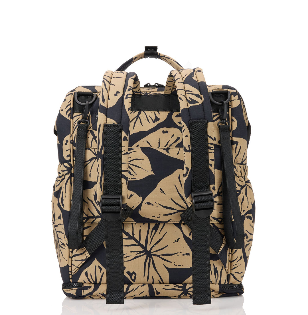 Kalo Le Bebe in Iced Coffe on Black