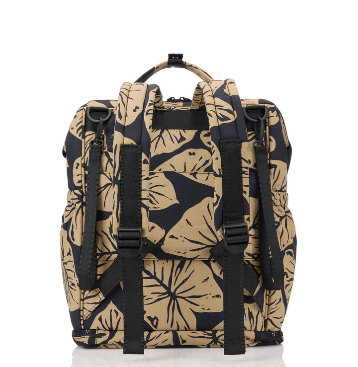 Kalo Le Bebe in Iced Coffe on Black