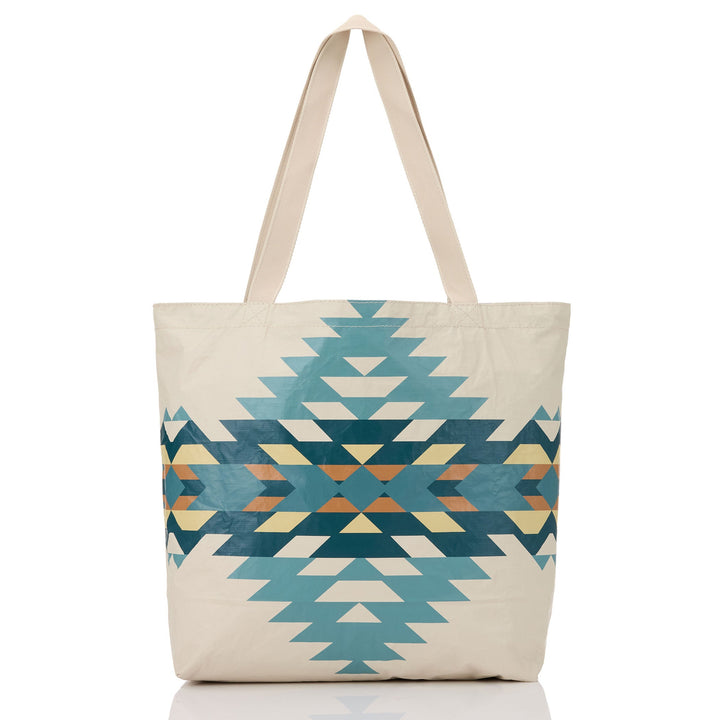 https://cdn.shopify.com/s/files/1/1119/6322/files/RVS_holomua_tide_on_sandstone_2_op.jpg?v=1767641338