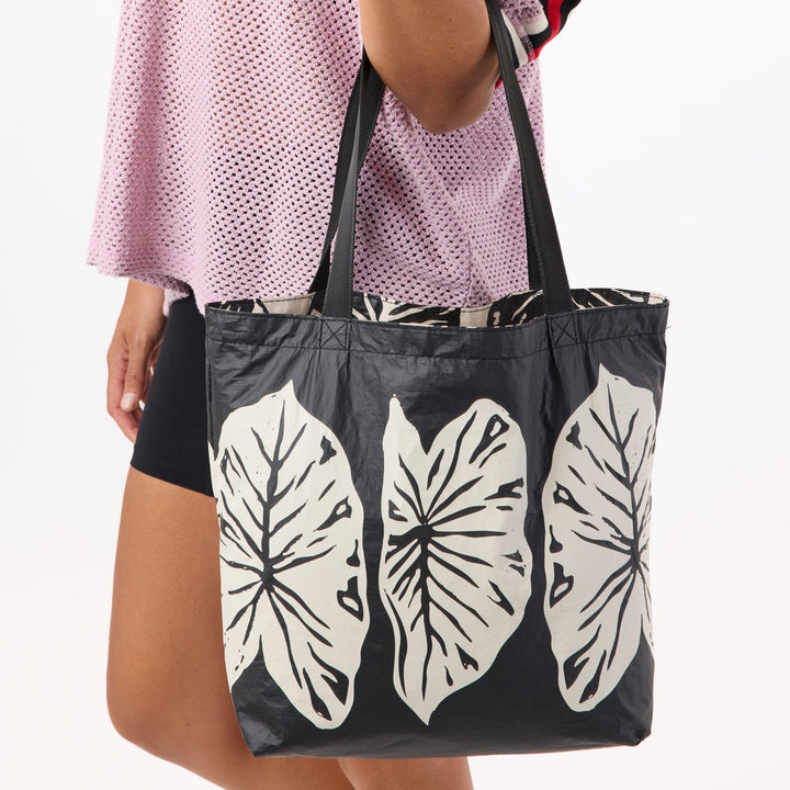 Kalo Reversible Tote in Black on Sandstone