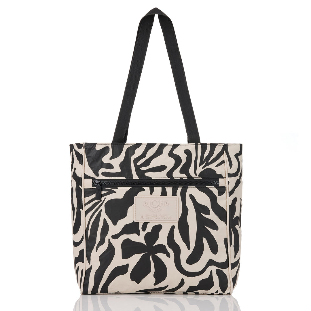 Float Go-To Tote in Black on Sandstone
