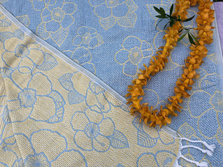 Pure Hibiscus Luxe Hawaiian Beach Towel