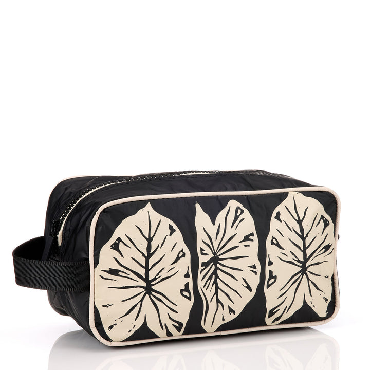 Kalo Dopp Kit in Black on Sandstone
