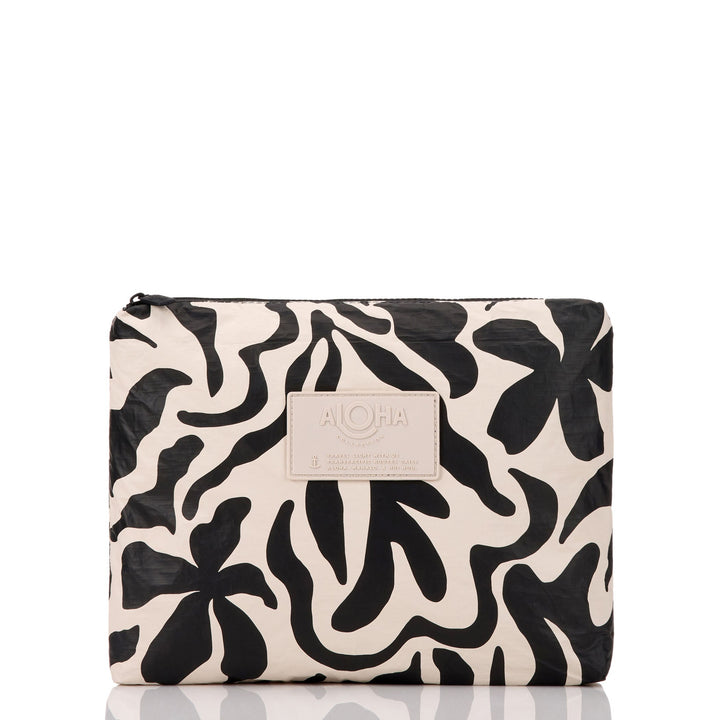 Float Mid Pouch in Black on Sandstone