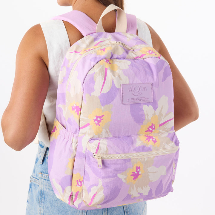https://cdn.shopify.com/s/files/1/1119/6322/files/nylon_backpack_makana_lavande_cu1_op.jpg?v=1768247838