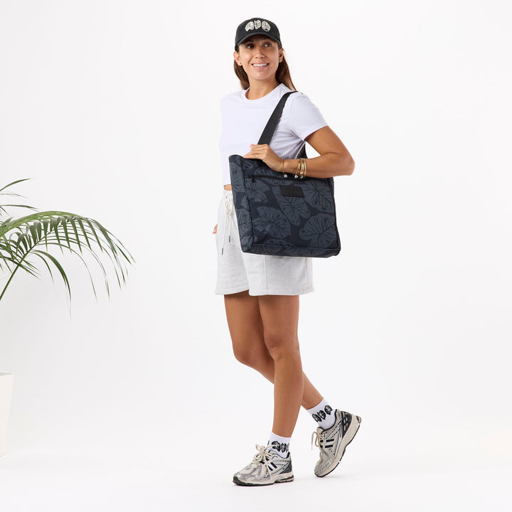 Kalo Keep It Light Daily Tote in Black