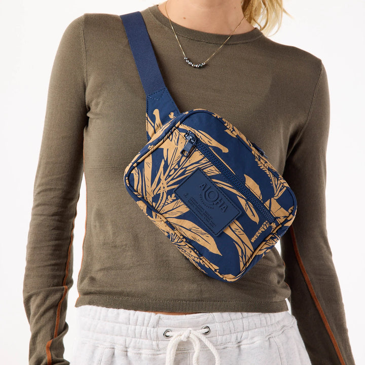 Ti Leaf Hip Pack