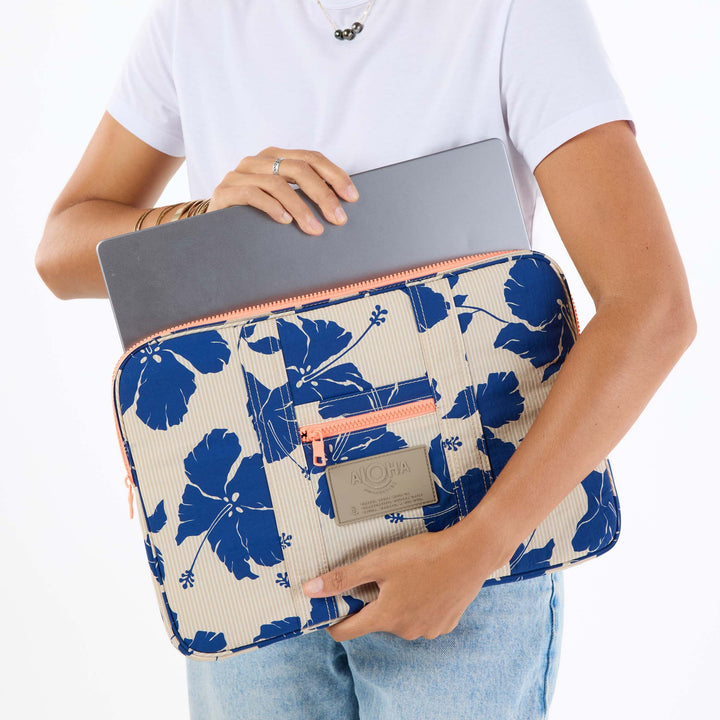 https://cdn.shopify.com/s/files/1/1119/6322/files/nylon_laptop_case_salina_tiny_stripe_navy_cu2_op.jpg?v=1768005079