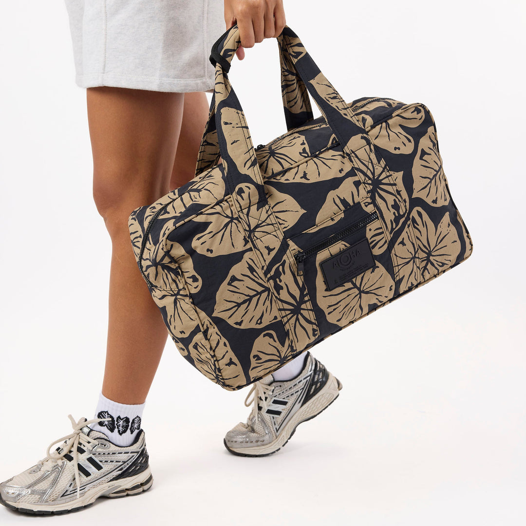 Kalo Keep It Light Weekender in Black on Sandstone