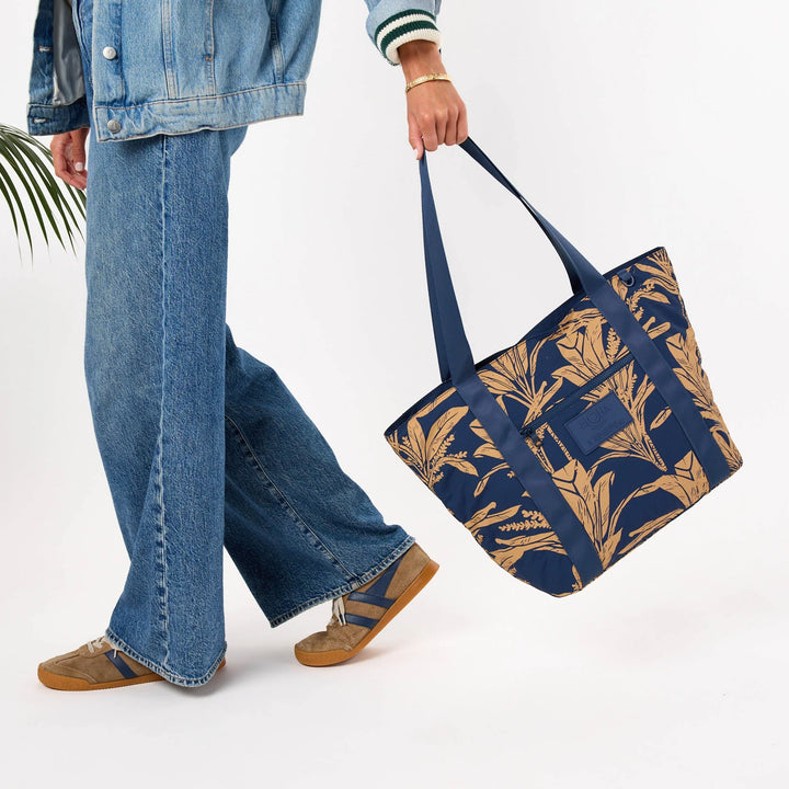 Ti Leaf Nylon Zipper Tote - Tan Neptune
