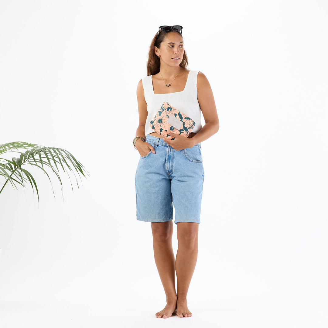 https://cdn.shopify.com/s/files/1/1119/6322/files/sm_flor_del_mar_dark_teal_on_peachy_f1_op.jpg?v=1770421198