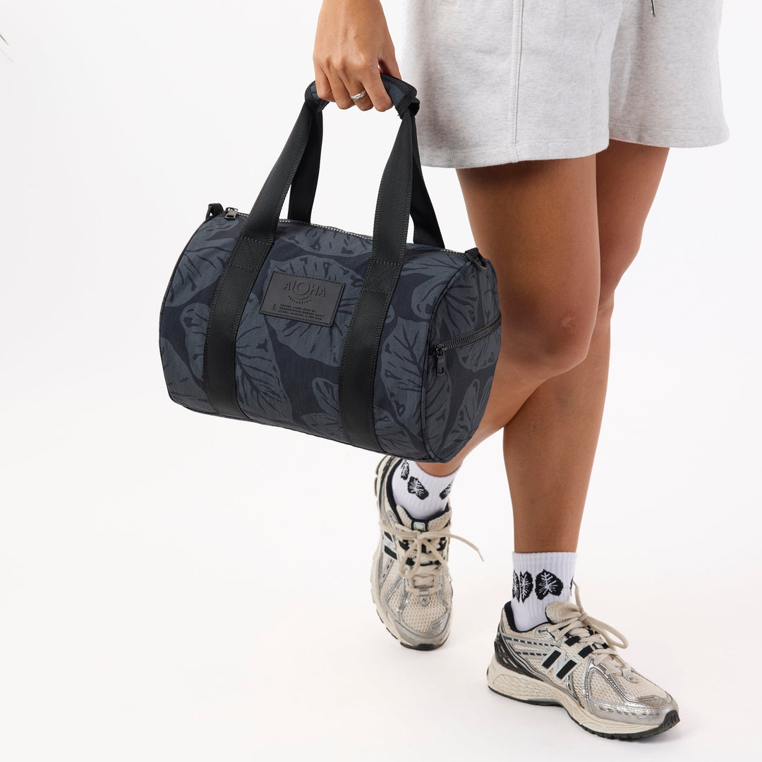 Kalo Keep It Light Stubby Duffle in Black