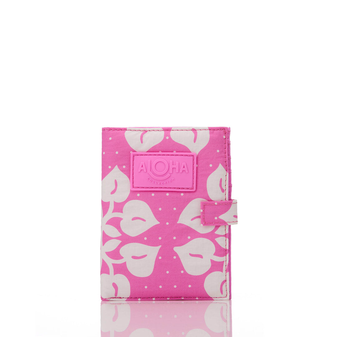 Hilo Dot Passport Holder