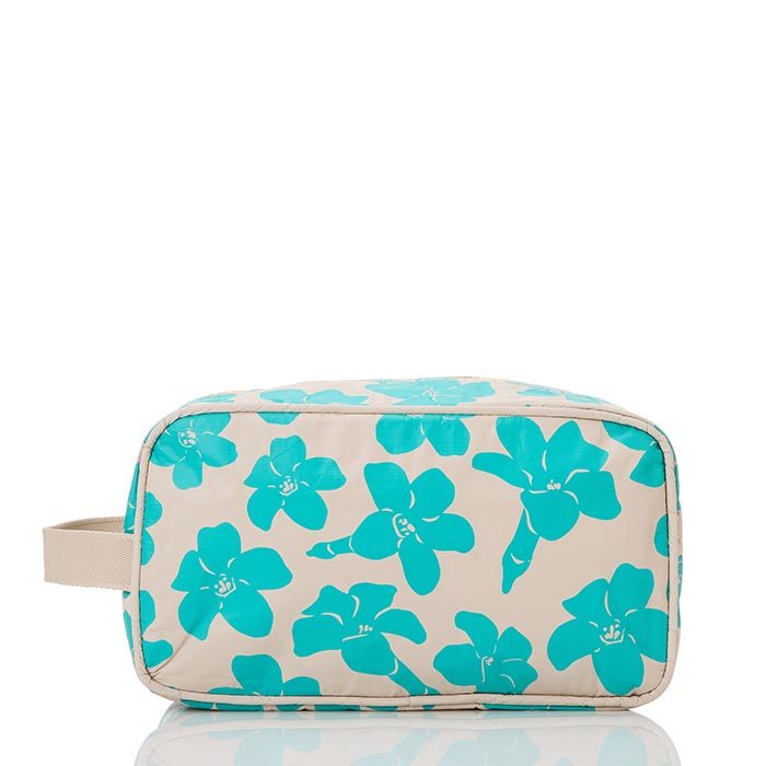 Puakenikeni Buds Dopp Kit